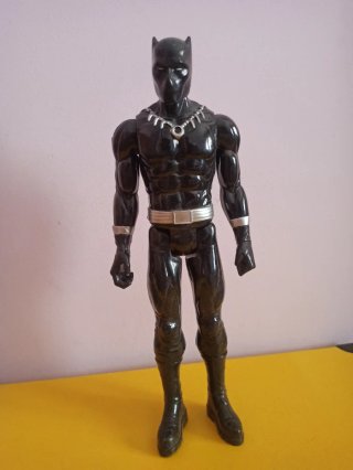Avengers figuras 30 cm. 30€, unidad suelta 5€