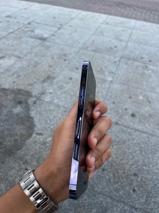 iPhone 14 Pro Max Purple con su caja como nuevo .