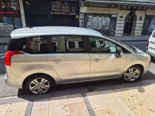 Peugeot 5008 2010