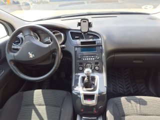 Peugeot 5008 2010