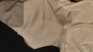 Camiseta blanca de manga larga con estampado
