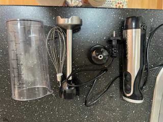 Batidora de mano Bonsenkitchen con accesorios