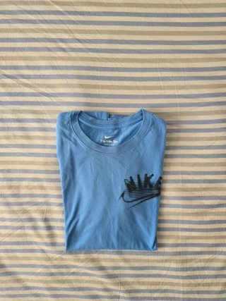 Camiseta Nike Dri-FIT Azul Celeste - Talla S
