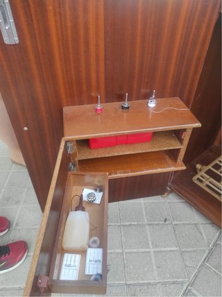 Máquina de coser Alfa con mueble