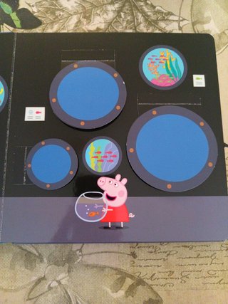 En el acuario (Peppa Pig. Pequeñas manitas): Un...