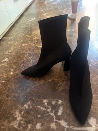 Botines negros tacón