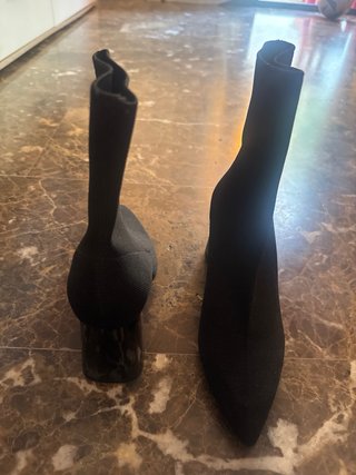 Botines negros tacón