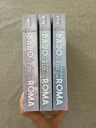 Bajo el Cielo Púrpura de Roma Pasión