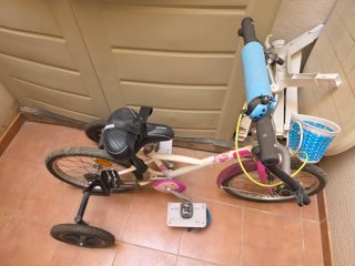 Bicicleta adaptada para niños con distintas capaci