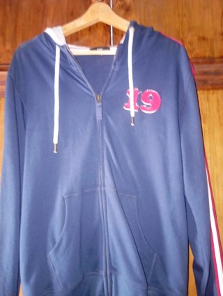 Sudadera DOC con capucha y cremallera