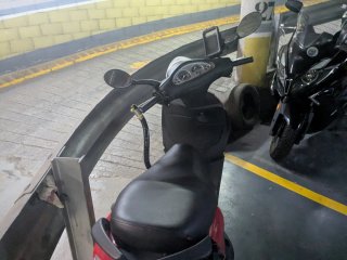 Derbi Boulevard 125 - 463 km (poco uso)