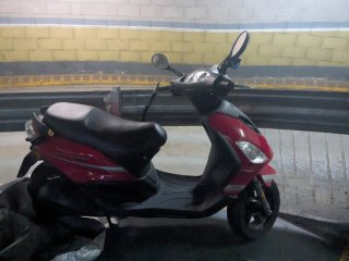 Derbi Boulevard 125 - 463 km (poco uso)