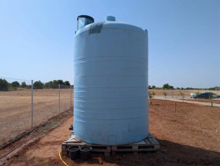 Vendo depósito agua 12.000 L para riego.