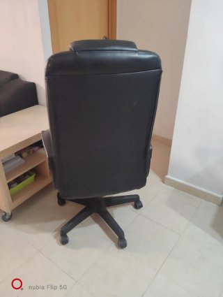 Silla de escritorio negra