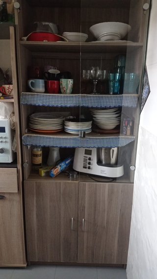 Armario de cocina madera y cristal