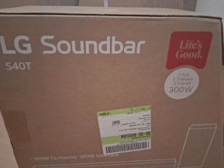 Barra de Sonido LG S40T Bluetooth 300W 2.1
