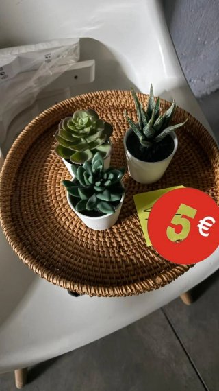 Cuadros, sillas y mas cosas de trastero. Reestreno