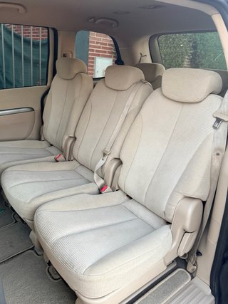 KIA Carnival 2010