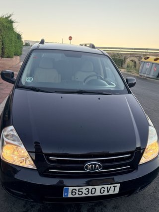 KIA Carnival 2010