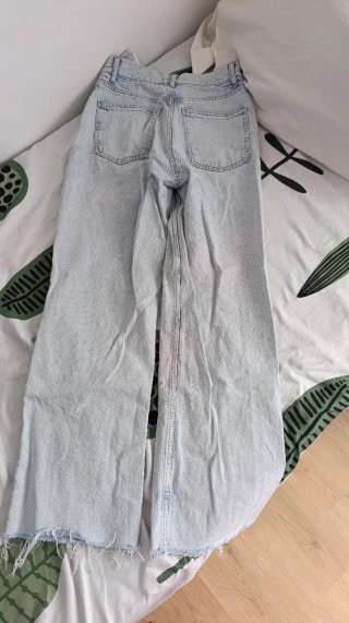 Jeans anchos desgastados