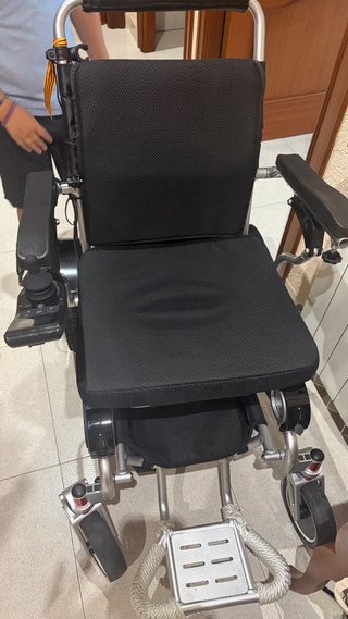 Silla ruedas electrica 2 meses con factura)