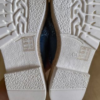 Sandalias vaqueras con pedrería T.36