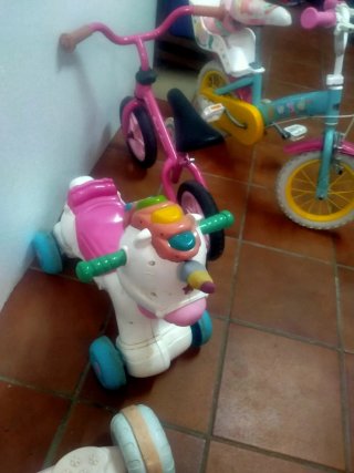 Bicicletas y andadores infantiles