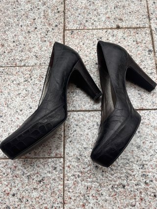 Zapatos Unisa negros con plataforma