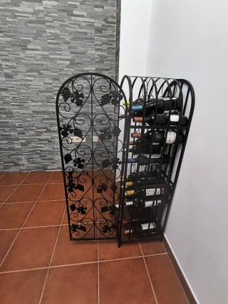 Portabottiglie in ferro battuto nero per 45 bottiglie