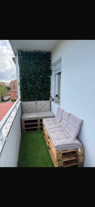Sofá de Palets con Cojines Beige