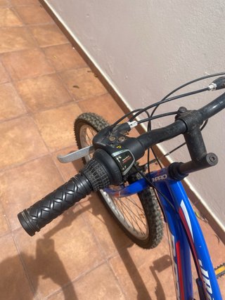 Bicicleta infantil azul