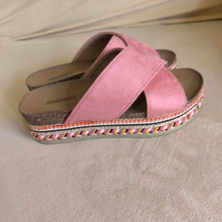 Sandalias rosa empolvado con plataforma 36