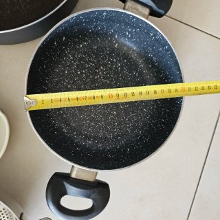 Set de cocina: sartén, olla y pasapurés