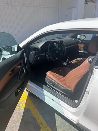Volkswagen Scirocco 2.0 TSI 200 CV · Cuero