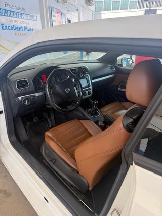 Volkswagen Scirocco 2.0 TSI 200 CV · Cuero