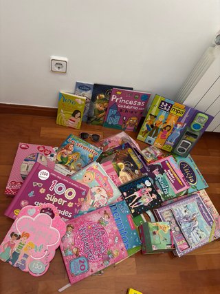 Pack 25 libros y accesorios niña nuevos