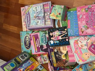Pack 25 libros y accesorios niña nuevos
