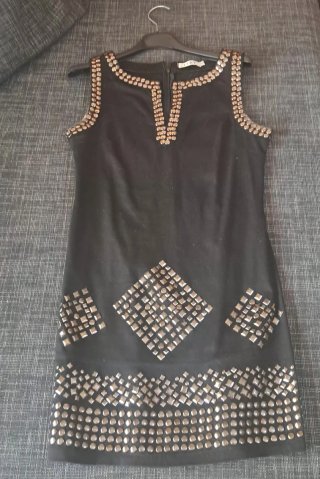 Vestido negro con tachuelas Talla S