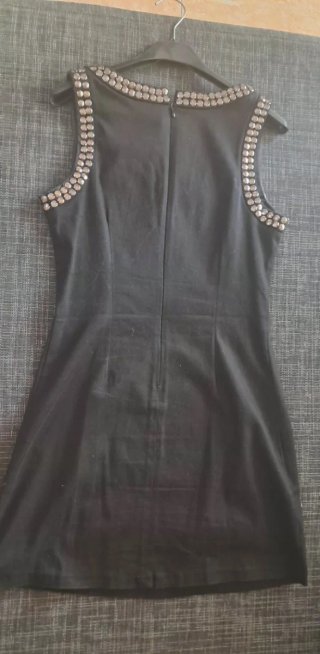Vestido negro con tachuelas Talla S