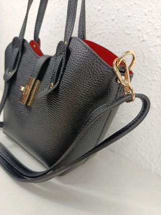 Bolso Piel Italiano Negro con Rojo