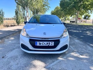 Peugeot 208 2018 1.6Hdi Conercial.