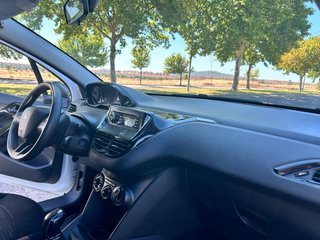 Peugeot 208 2018 1.6Hdi Conercial.