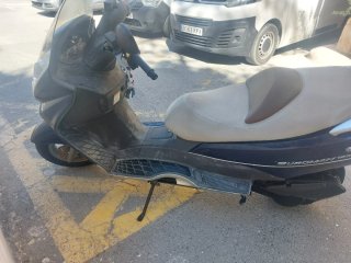 Suzuki Burgman 125 Maxi Scooter Azul/Gris