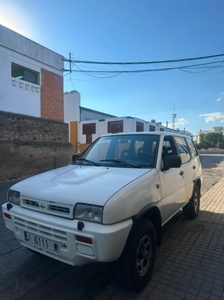 Nissan Terrano 2.7 Diesel 4x4, 6 plazas