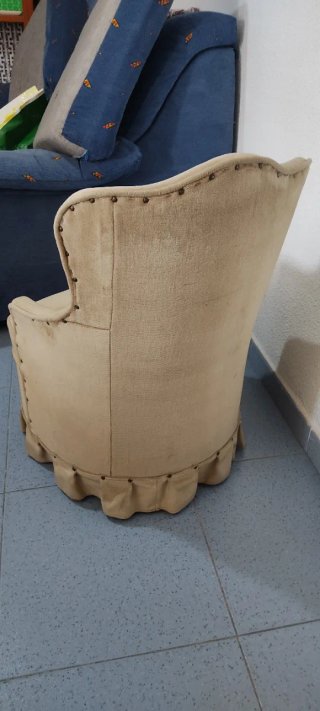 Butaca / sillón tapizada beige/gris