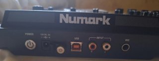 Controladora DJ Numark NVII