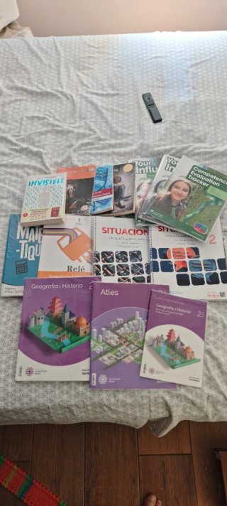Lote libros 2do ESO instituto MARTA MATA