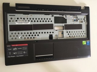 msi CX6I 2PC carcasa repozamanos