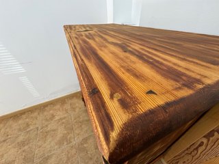 Cómoda antigua, mueble centenario madera natural
