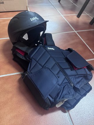 Chaleco y Casco Equitación Zaldi